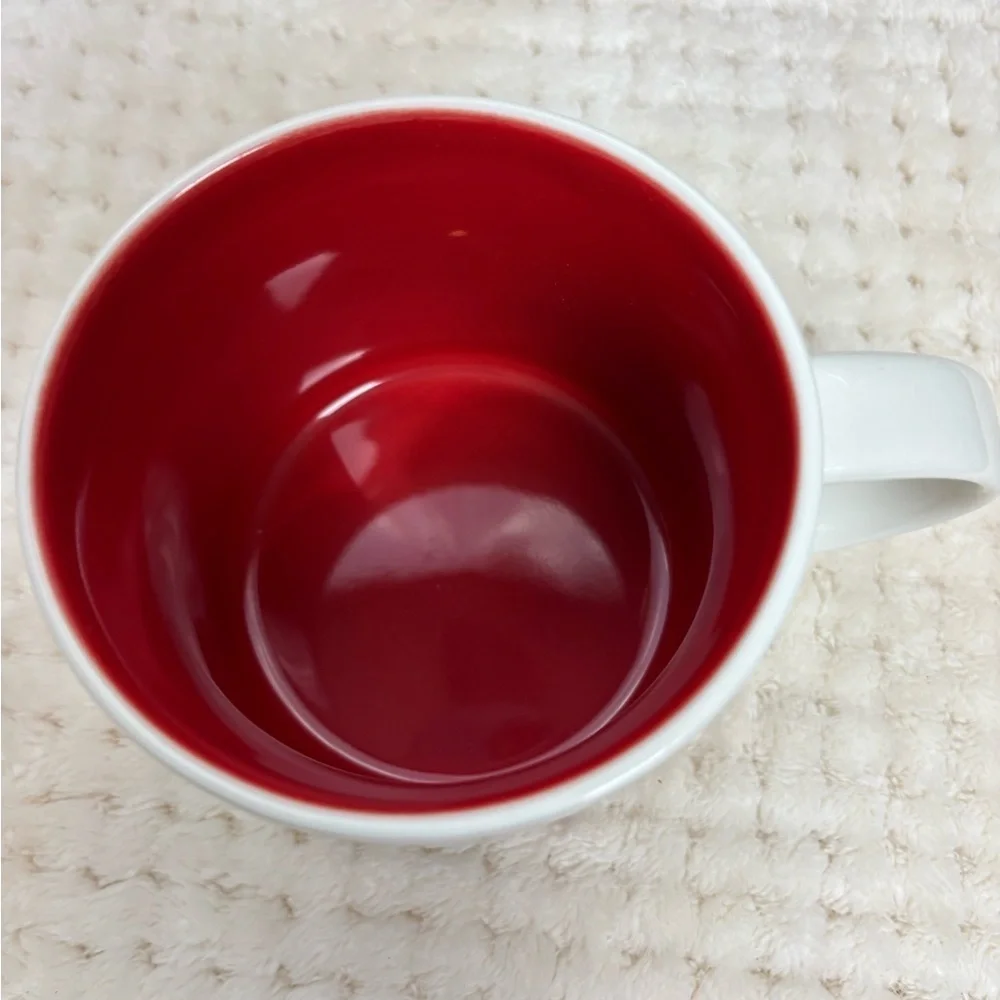 Starbucks dishwasher 010325